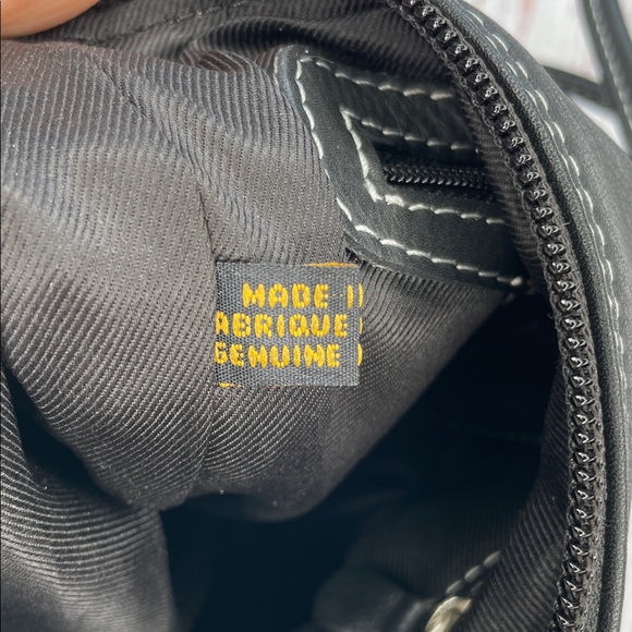 Elegant Black and Tan Crossbody Bag - Picture 5 of 6